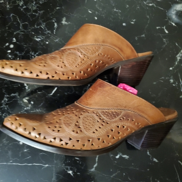 Brown Western Durango Leather Slip On Mules - Picture 4 of 9